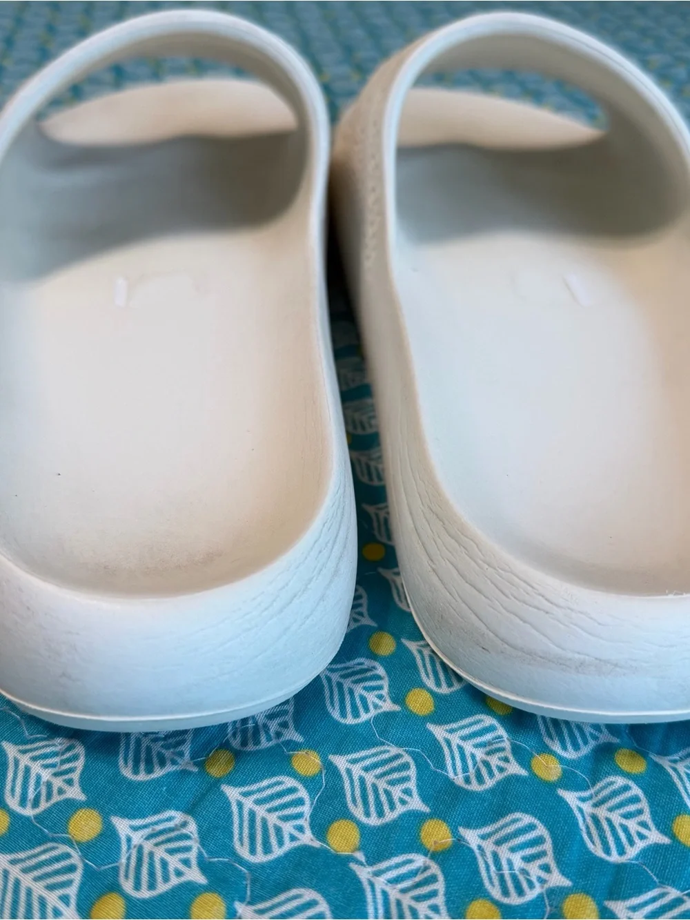 White Slide Sandals Adidas Comfortable Open-Toe Pool Slides